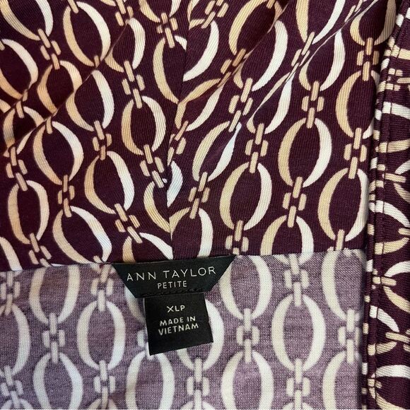 Ann Taylor Chain Print Faux Wrap Slinky Blouse Top Size XL Petite - Picture 3 of 6